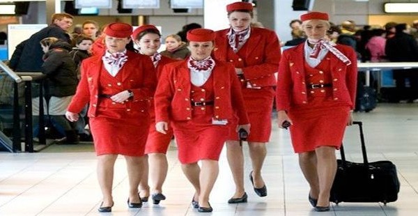 Стюардессы «Utair» не похожи на принцесс! 