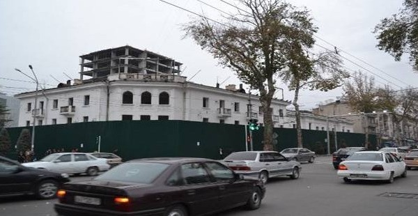 Проспект Рудаки в Душанбе меняет лицо 