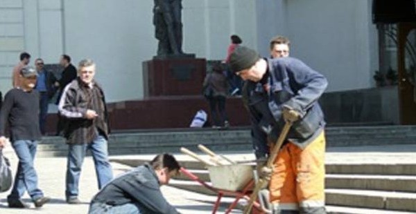 При обрушении стены в Санкт-Петербурге погиб гражданин Таджикистана 