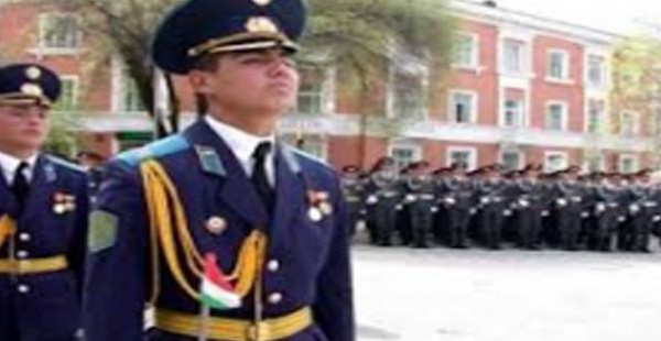 Таджикская милиция отмечает профессиональный праздник 