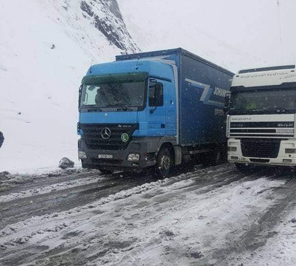 Бо сабаби садама роҳи Душанбе - Чаноқ муваққатан баста шуд