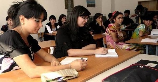 Нужен ли Таджикистану День студента?