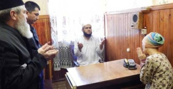 Мусульманская свадьба двух таджиков в колонии Твери
