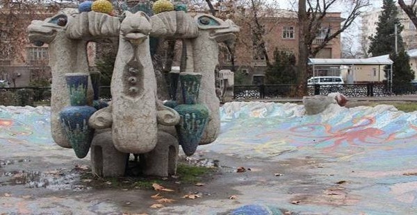 Старейший парк Душанбе в упадке: Лучше построить новый парк, чем привести в порядок старый?