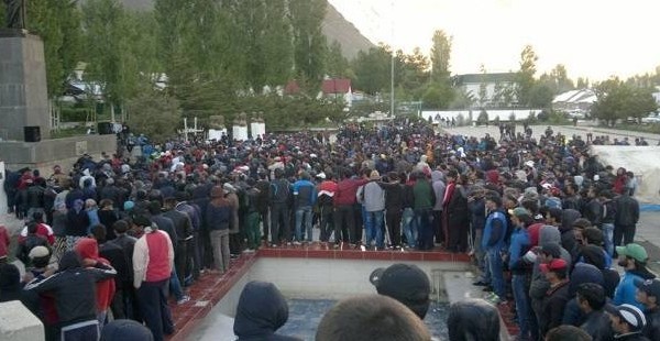 В Хороге прошла встреча рабочей группы из «центра» с хорогчанами
