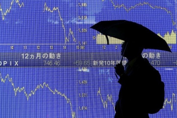 Азиатские биржи обрушились после взаимных пошлин США и Китая 