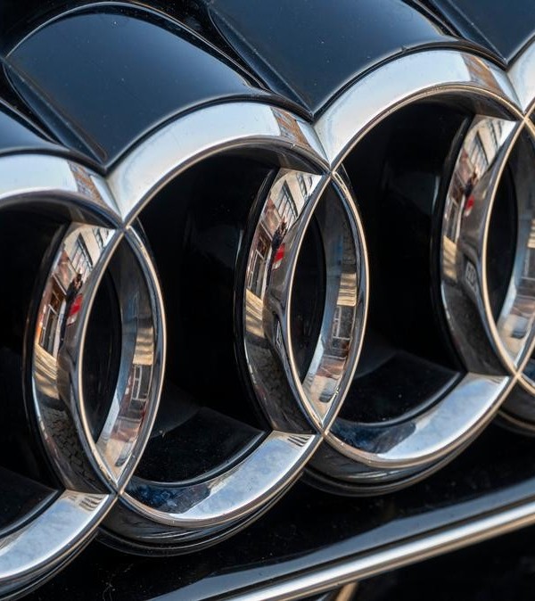 Audi приостанавливает поставки в США из-за американских пошлин