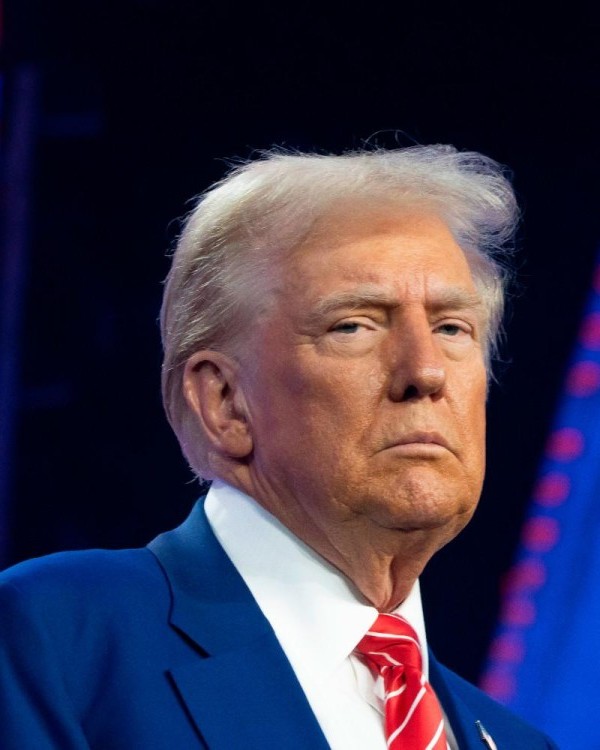 Трамп ирсоли кумакҳои башардӯстона ба Афғонистон ва Ғаззаро қатъ кард