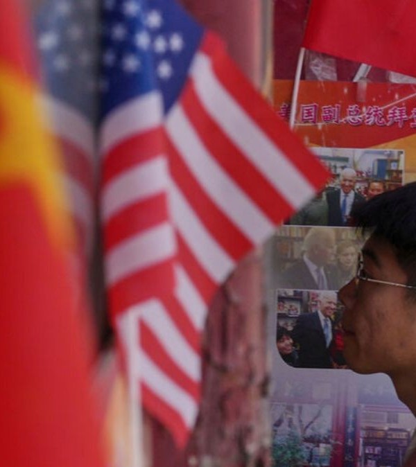 США вводят пошлины в 104% на товары из Китая 