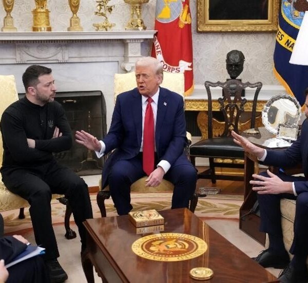 Трамп Зеленскийро ба “халал расондан дар раванди сулҳ” муттаҳам кард