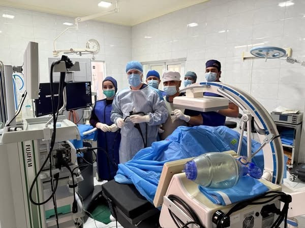 Таджикские хирурги впервые выполнили стентирование привратника желудка