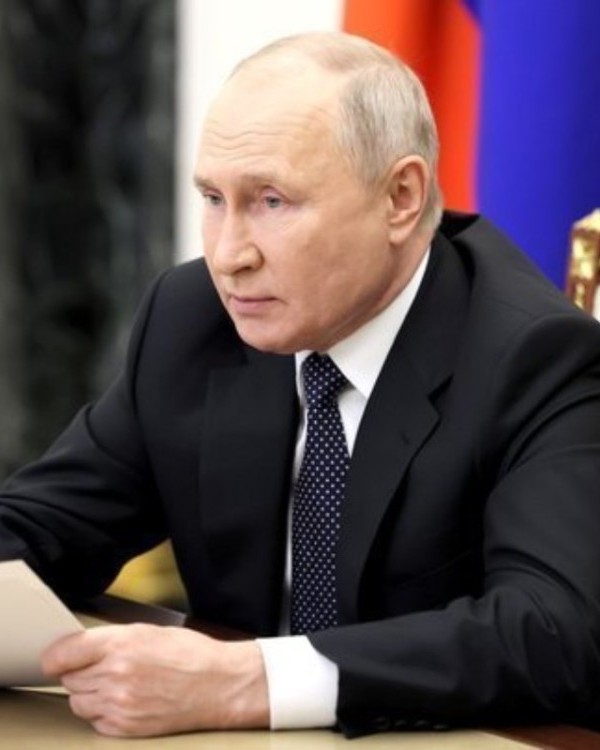 Тупик в переговорах: Путин отклоняет предложение о перемирии на Украине