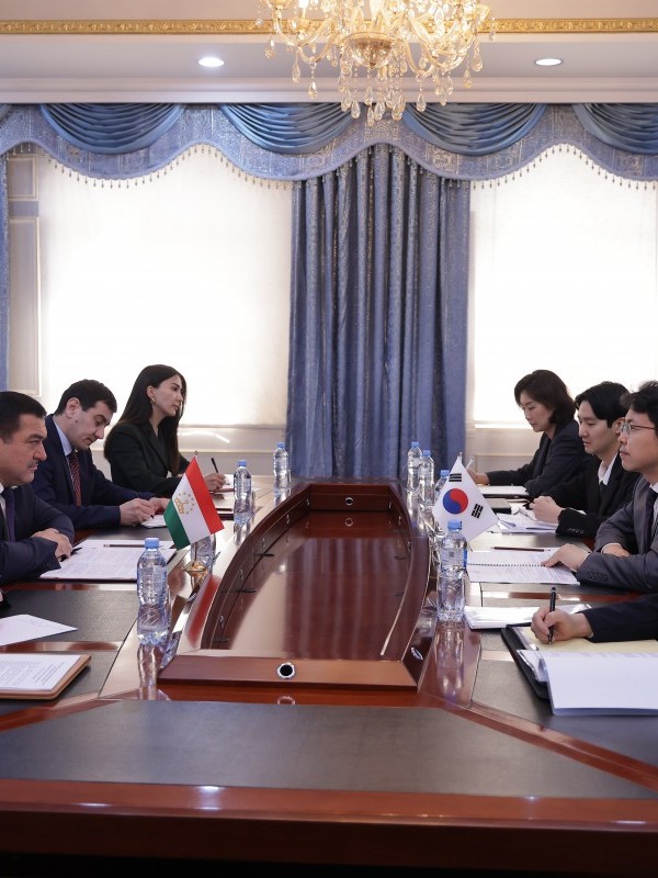 Таджикистан и Республика Корея провели политические консультации 