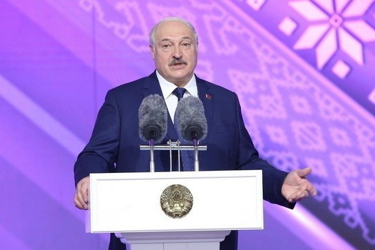 Лукашенко: Беларусь нуждается в трудовых мигрантах 