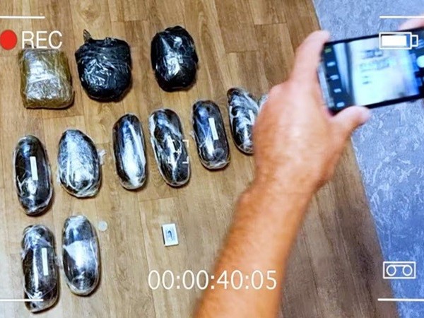 Оружие, наркотики, нарушители: что изъяли за месяц профилактики в Узбекистане 