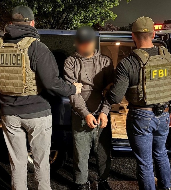 В США задержаны двое уроженцев Таджикистана по подозрению в связях с террористами 