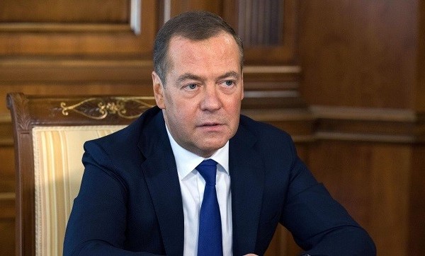 Медведев: 