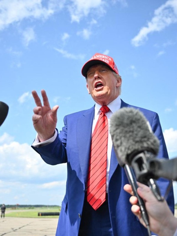 Трамп, “Ҷанги дувоздаҳрӯза” ва оташбас ё сулҳи пойдор