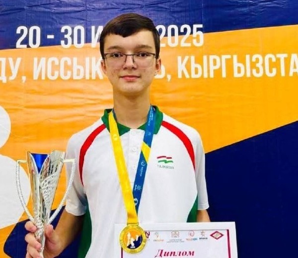 Медали тилло аз Қирғизистон. Хонандаи тоҷик ғолиби озмуни байналмилалии шоҳмот шуд