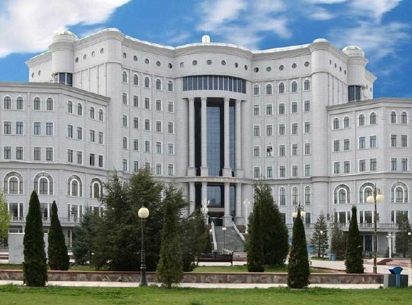 41 ҳазору 849 нусха адабиёт ба фонди Китобхонаи миллӣ ворид гардид