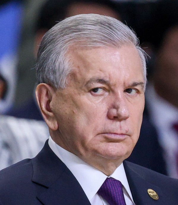 Мирзиёев проехался по Ташкенту и попал в пробку