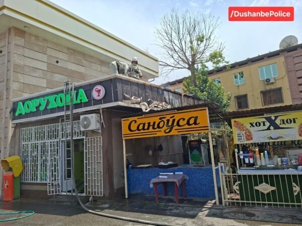 В Душанбе взорвался газовый баллон в точке продажи самсы: четыре человека пострадали