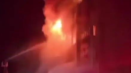 В Ираке в результате пожара в ТЦ погибли 63 человека 
