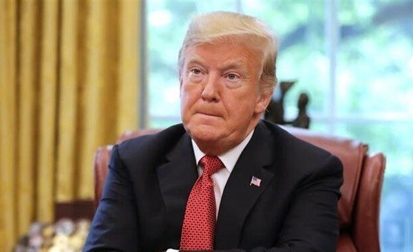 Трамп таҳдид кард, ки иншооти нави атомии Эронро нобуд мекунад