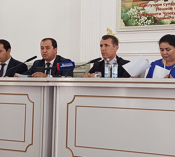 Аҳлиддин Ибодуллозода: 