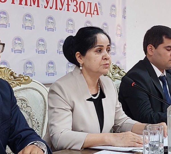 Жило Гулназарзода: 117 хатмкардаи равияи омӯзгорӣ ба ҷои кор сафарбар карда шуданд 