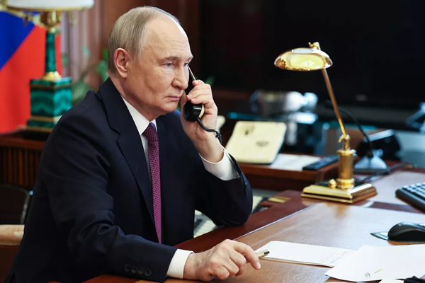 Пашинян проинформировал Путина о встрече с Трампом и Алиевым в Белом доме 