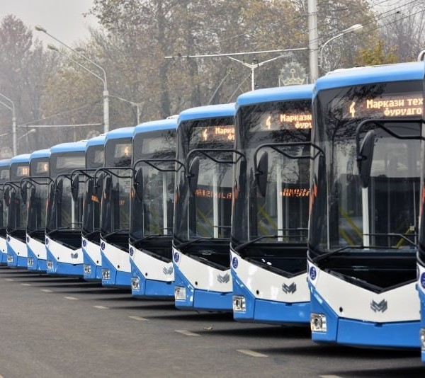 Ронандаи автобус барои вайрон кардани тартиби пардохти электронӣ ва одоби муошират 7 рӯз аз кор ронда шуд