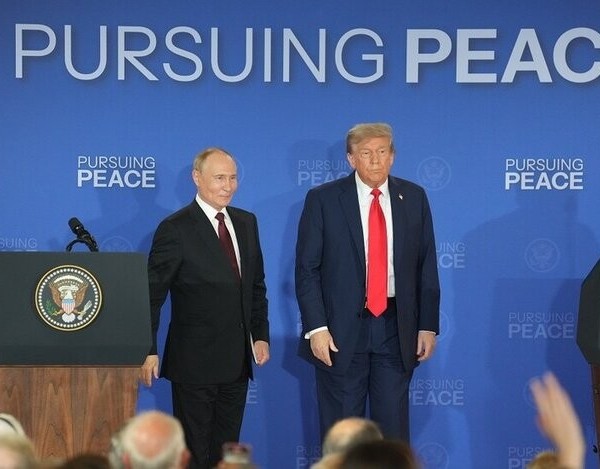 Маскав: Гуфтугӯи Путин ва Трамп “бисёр рӯшан ва муассир” буд