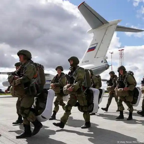 Таджикские военные отрабатывают совместные действия на учениях ОДКБ