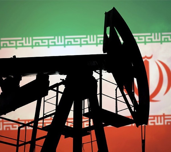 Иран нарастил добычу нефти до рекордных 3,52 млн баррелей в сутки 