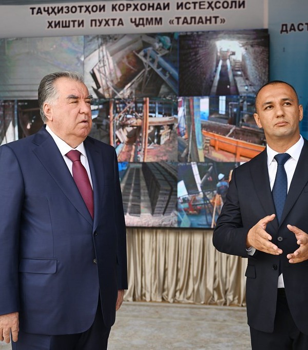 В Вахдате открыли новый кирпичный завод «Талант» 