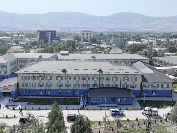 В Файзабаде открыт современный лечебно-диагностический центр