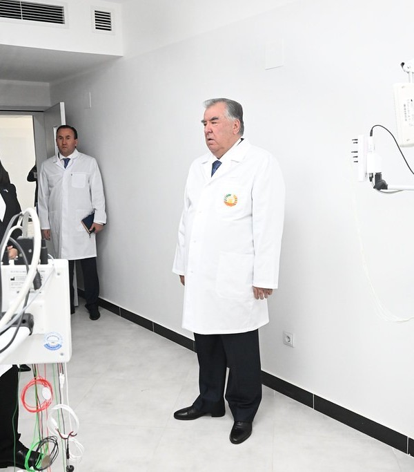 В Файзабаде открыли новый Центр здоровья