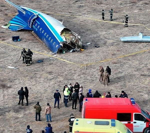 Путин пообещал компенсации от России за крушение самолета AZAL 