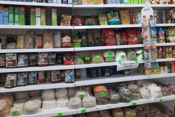 В Рошткалинском районе открылся государственный магазин с доступными ценами на продукты питания