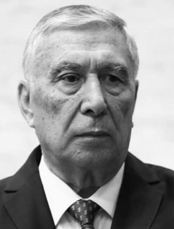Яке аз парчамбардорони футболи тоҷик даргузашт 