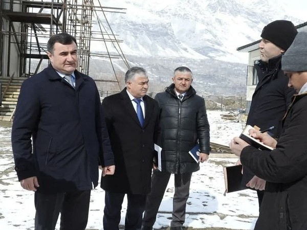 Председатель ГБАО проверил строительство праздничных объектов ко Дню независимости