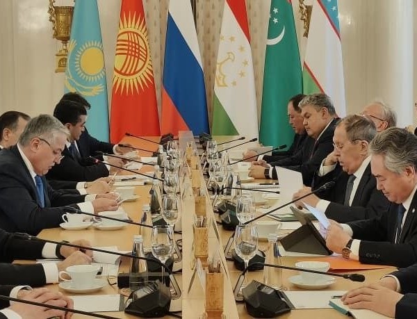 Сироҷиддин Муҳриддин зарурати гузариш ба иқтисодиёти “сабз”-ро таъкид намуд