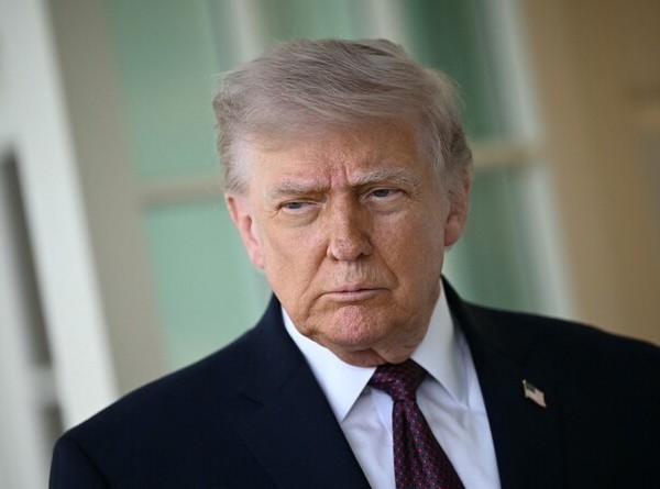 Хабаргузории ТАСС: Трамп хоҳони поёни ҳарчи зудтари ҷанг бо Эрон аст