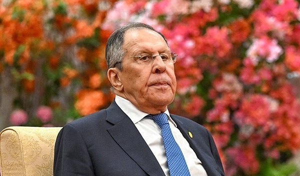 Лавров: “Сиёсати таҷовузии Ғарб аз тарси рақобат ва аз даст додани нуфуз бармеояд”
