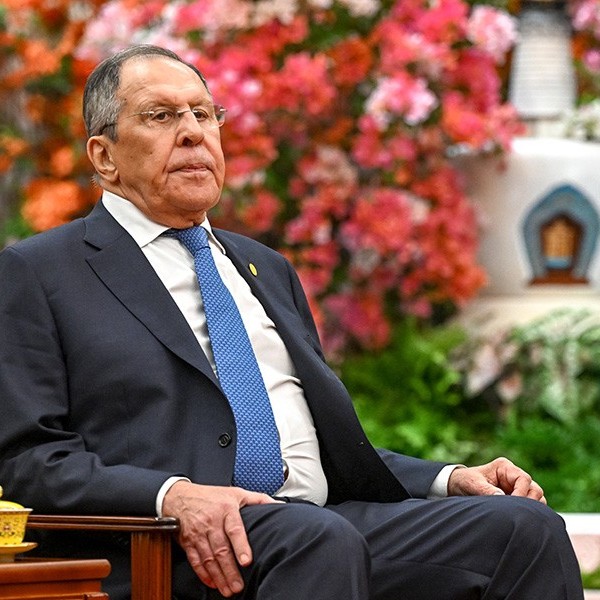 Лавров: “Русия бо такрори таҷовузи низомӣ ба Эрон мухолиф аст”
