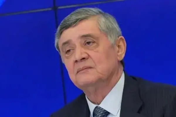 Замир Кобулов: 