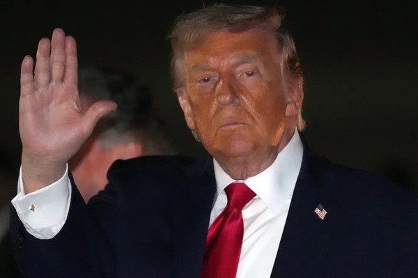 Трамп: Иран сбил американский вертолет 