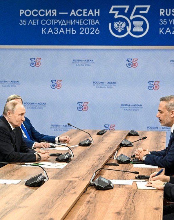 Путин дар дидор бо Фидан: “Равобити Маскав ва Анқара дӯстона ва рӯ ба густариш аст”