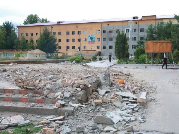 В Худжанде начали реконструировать физиотерапевтическую больницу